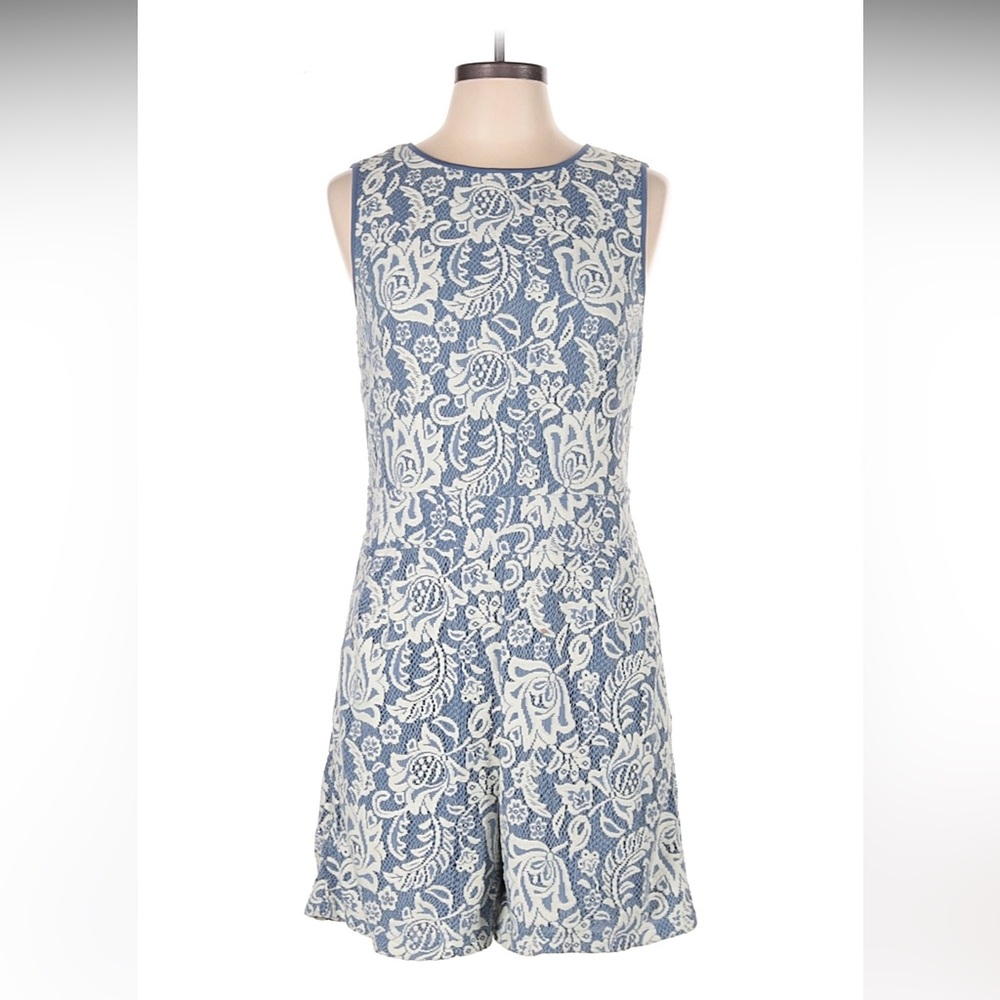 Saks Fifth‎ Avenue Red Label lace overlay romper
